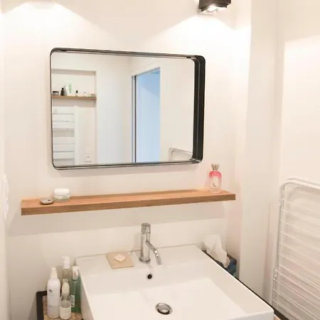 Nice Flat Between Republique And Bastille *